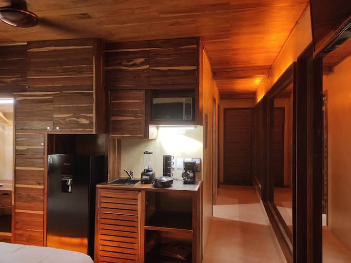 Departamento Doble, Acabados Maderas Preciosas, Edificio Temático, Experiencia úNica,  5ta Bis Y Calle 38 La Zona Diamante De Playa Del Carmen. - Playa del Carmen