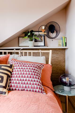 Chill in the Sleek Teal and Marble Kitchen at a Period Pad gallery image 2