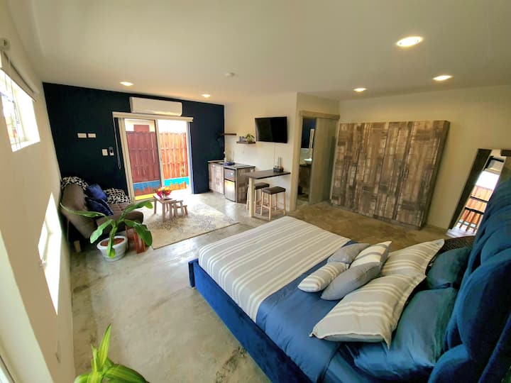 Cozy Studio W Private Garden - Regenerative Model - Aruba