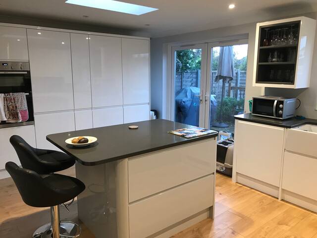 Airbnb Worthing Holiday Rentals Places To Stay England