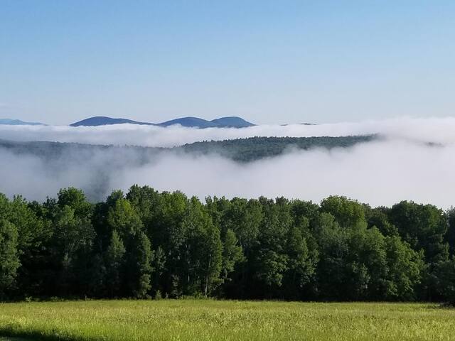 Farmington Hilltop Cabin