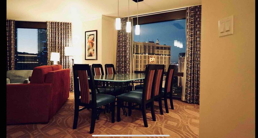 Luxury 6BR/6BA Penthouse Villa on Las Vegas Strip!