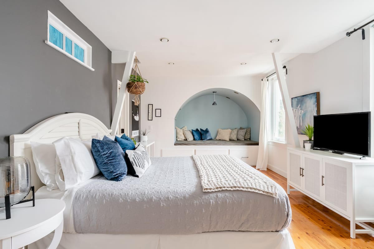 Peaceful Guest Suite in Central Castro With Easy Parking