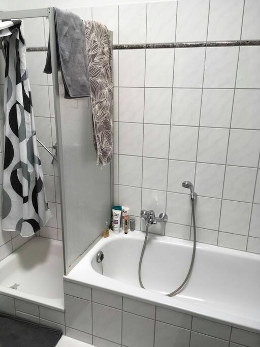 Dusche & Badewanne