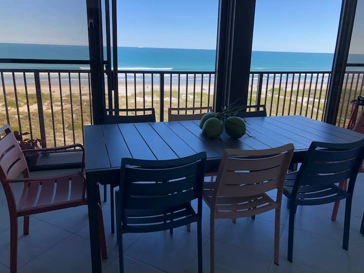 Ocean Front,corner Unit, Top Floor 2 Bedroom/2 Baths - ココアビーチ, FL