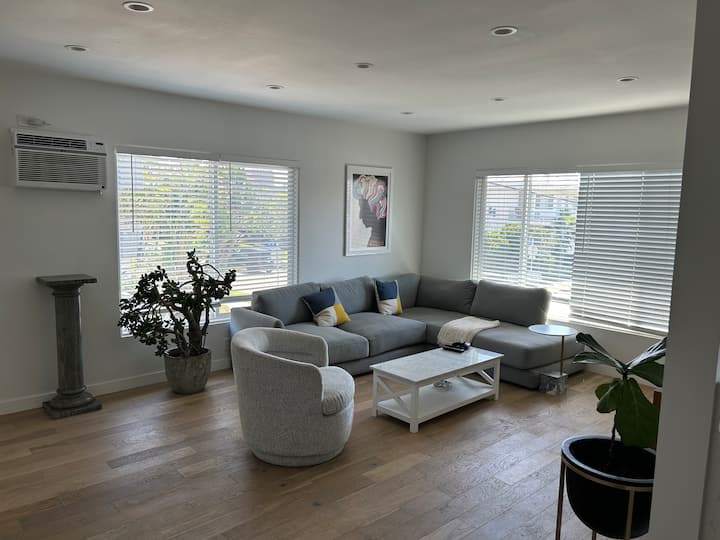 Excellent Comfortable Apartment, Heart Of La - Beverly Hills, CA