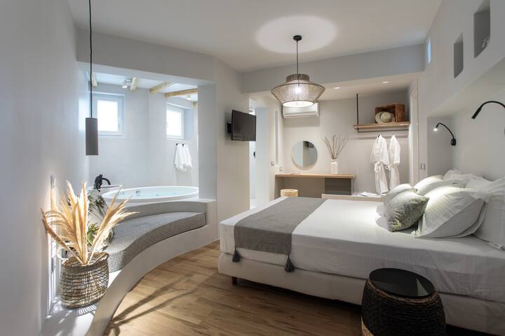 Exclusive Villa • Sea Views Naxos Ag. Anna Beach gallery image 5