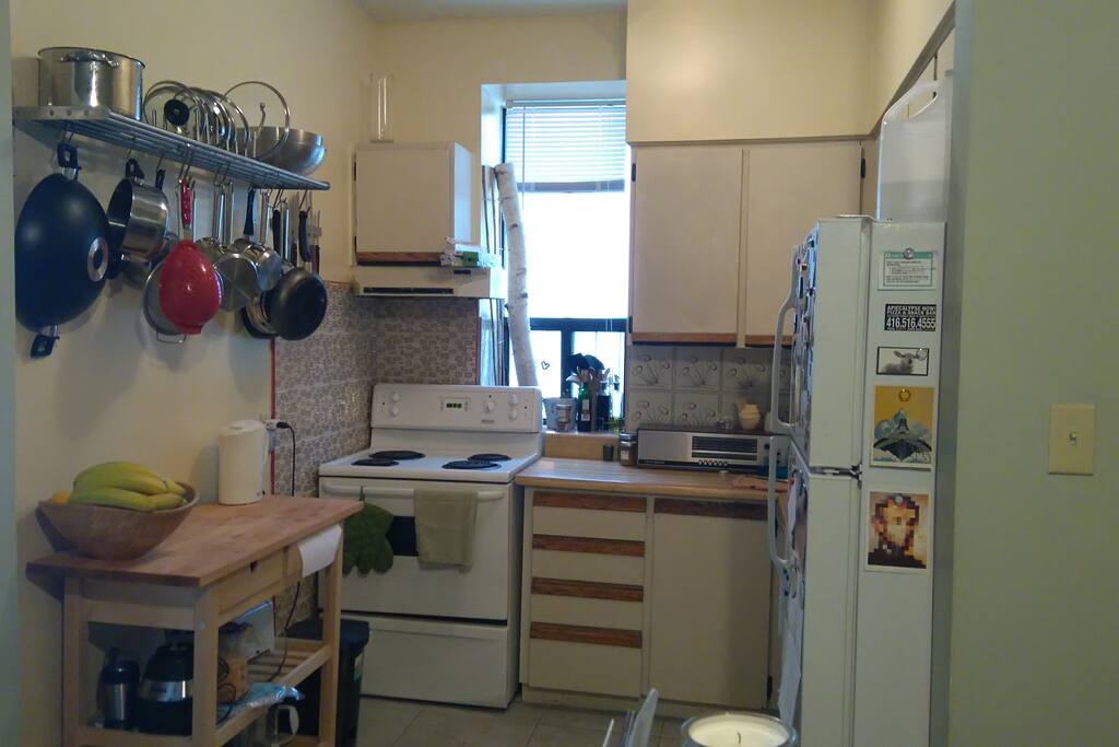 NIce open kitchen