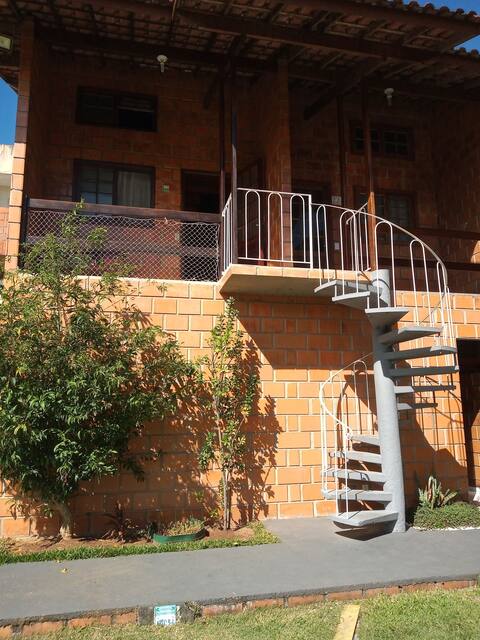 Loft cond. Martim de Sá/6 p./500mts praia/piscina
