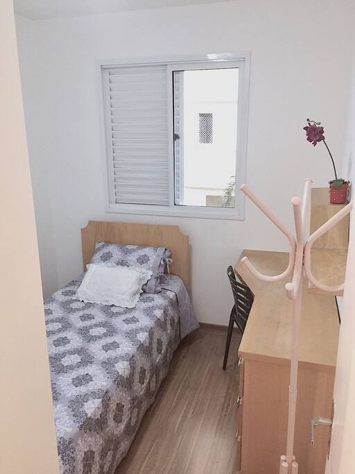 Quarto da hospedagem.