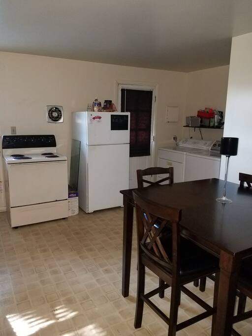 fully equipped kitchen