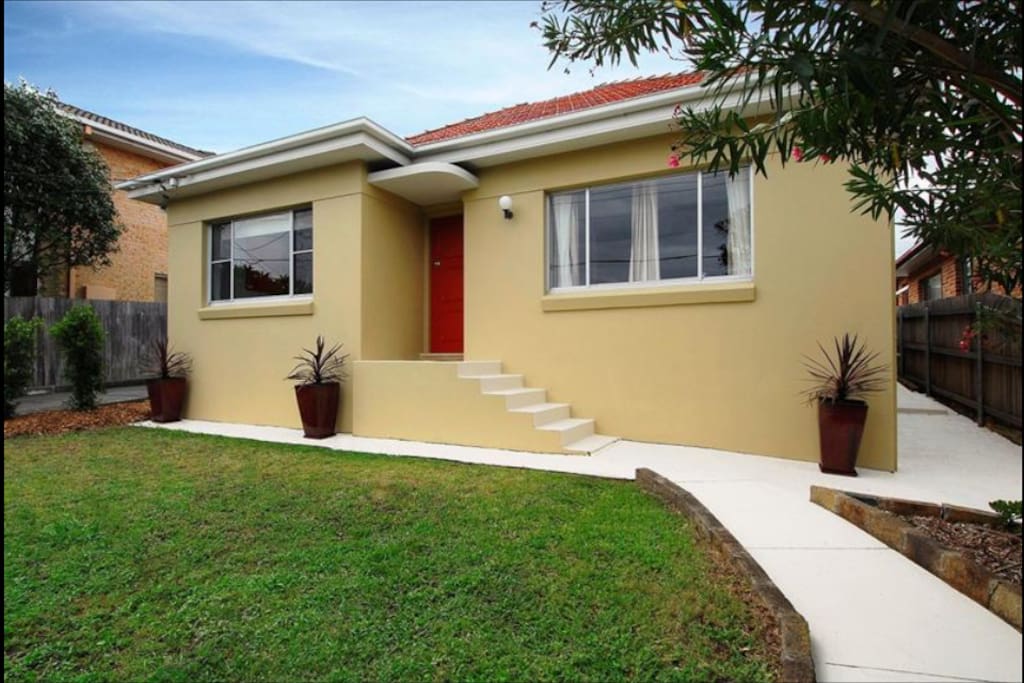 A solid brick three bedroom house in beachside suburb in Sydney