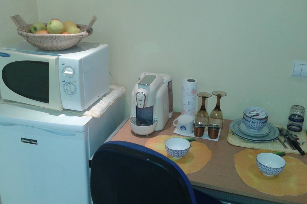 There is no kitchen, only: Fridge, toaster, coffee machine, microwave and utensils for breakfasts or snacks
