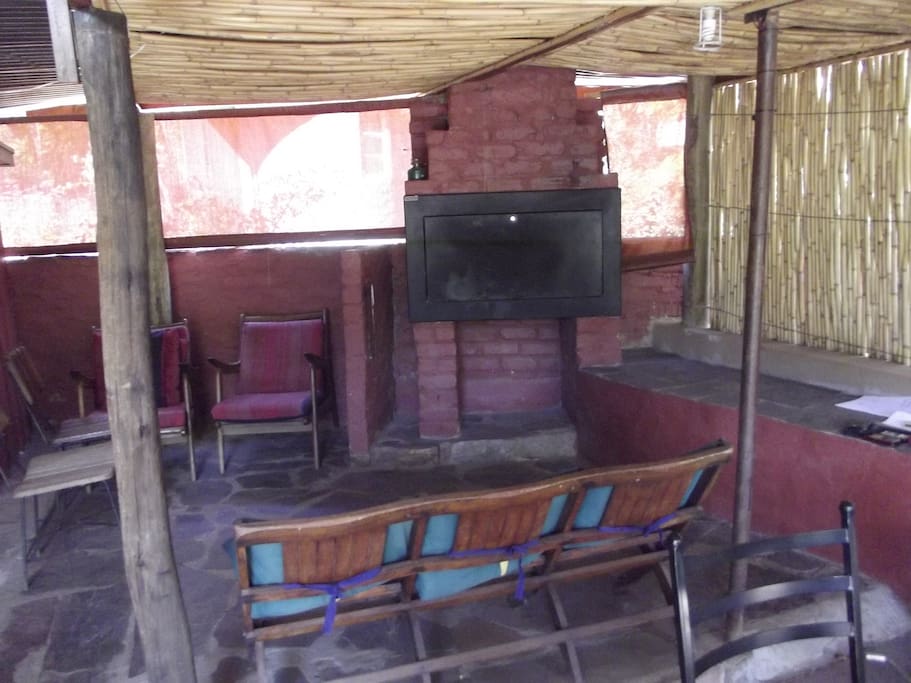Under cover braai area with built in braai