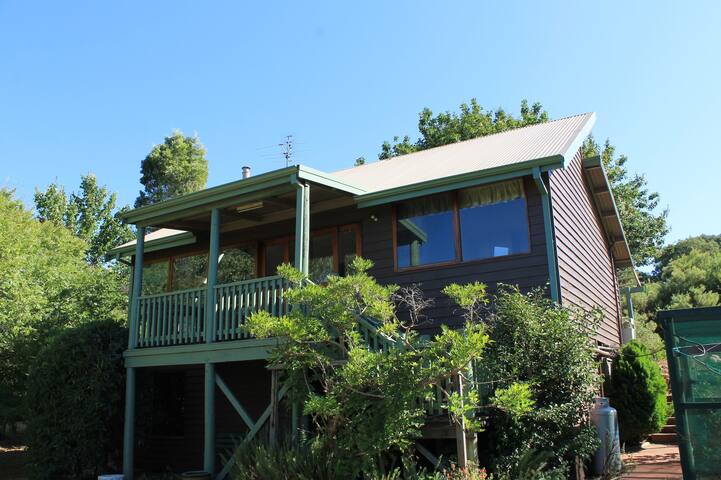 Chestnut Hill Cottage Balingup Cottages For Rent In Balingup