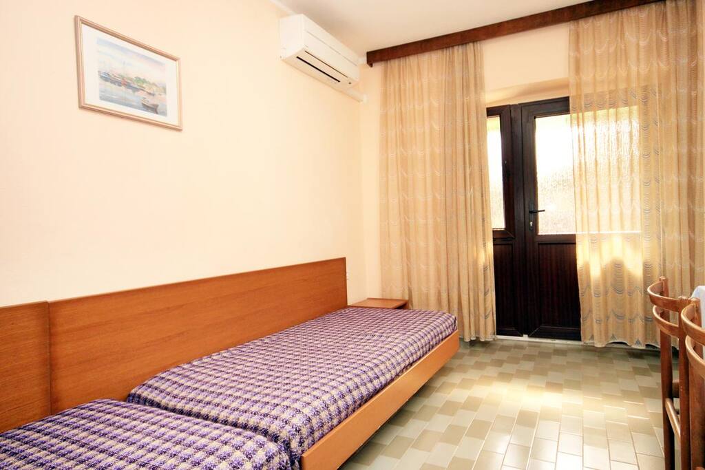Living room, Surface: 8 m²