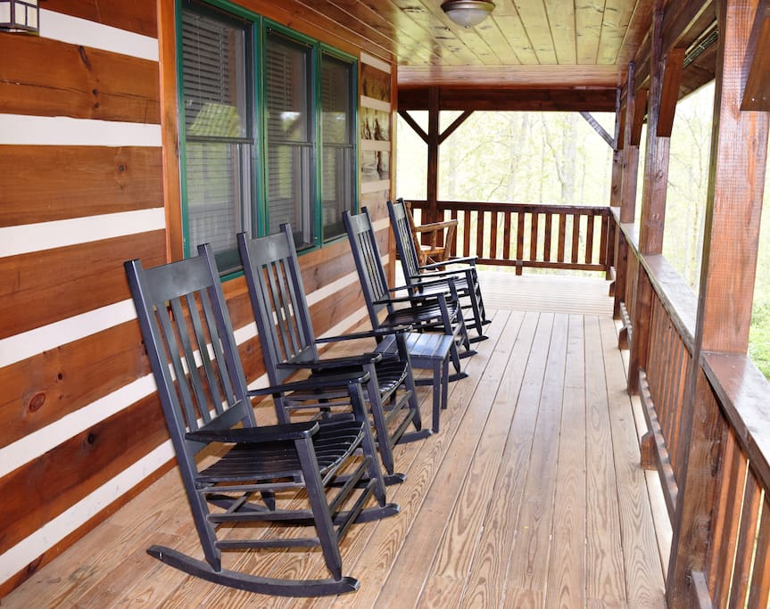 Wrap around Deck w Rocking chairs