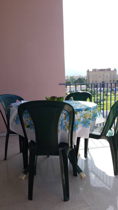 Lo spettacolo della vista sul Castello della Zisa