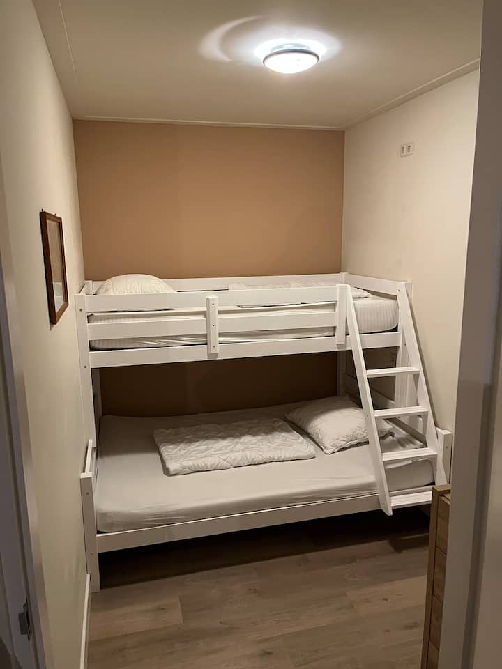 Poschodová posteľ pod 140x200 a viac ako 90x200