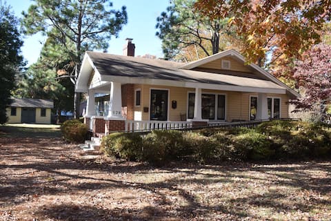 Cozy Craftsman in Midtown