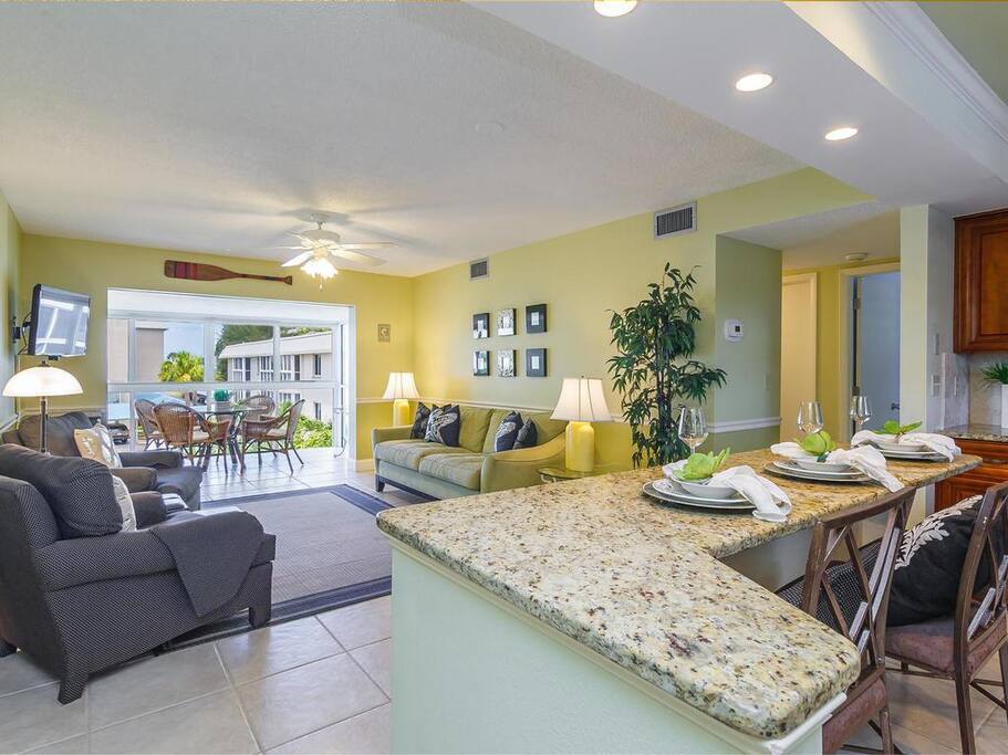 Chair, Furniture, Indoors, Room, Couch