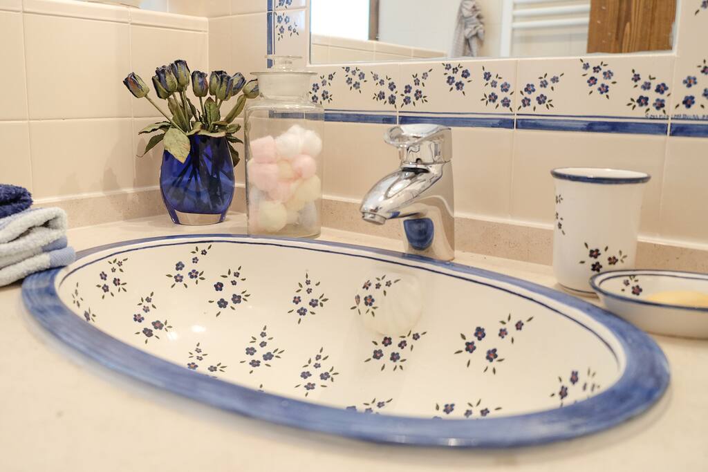 Bathroom detail.
