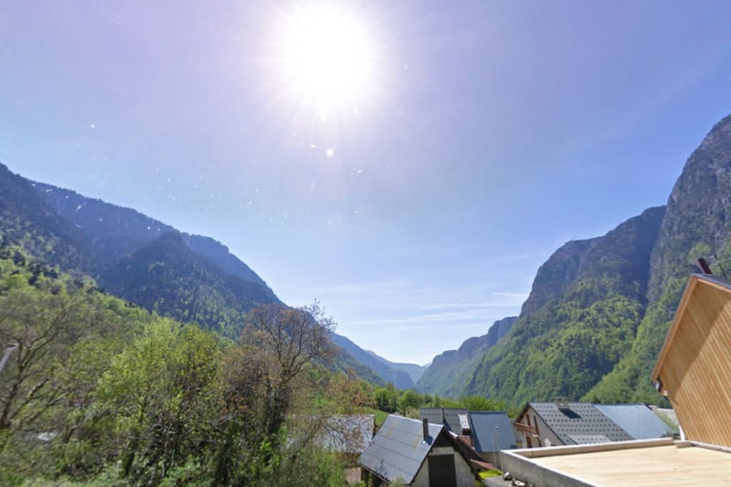 la vallée en été