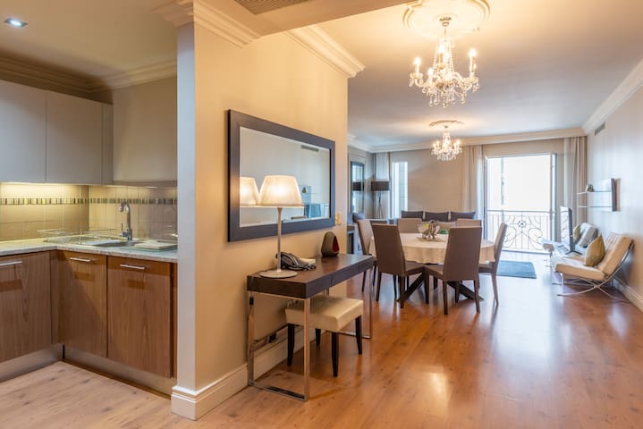 Five Star 2 Bed 2 Bath Luxury Hotel Suite gallery image 5