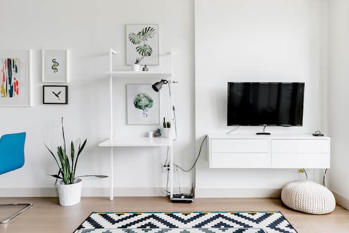 Modern 1br Downtown Retreat, Steps From Chinatown - Victoria