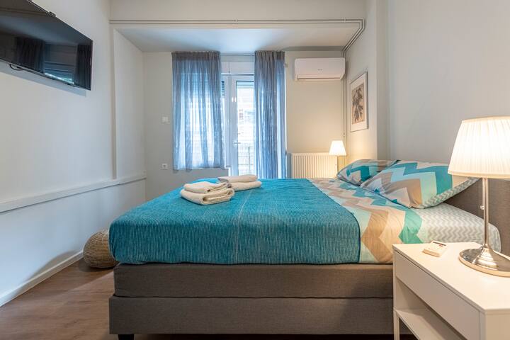 5BD Central Flat with Balcony, Brand New 120 sq.m gallery image 5