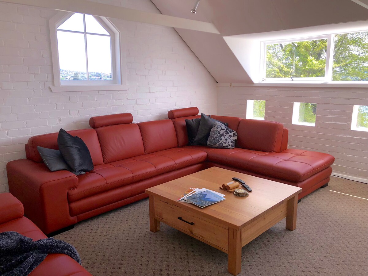 Successful Airbnb property: Historic Manresa Stables in Sandy Bay