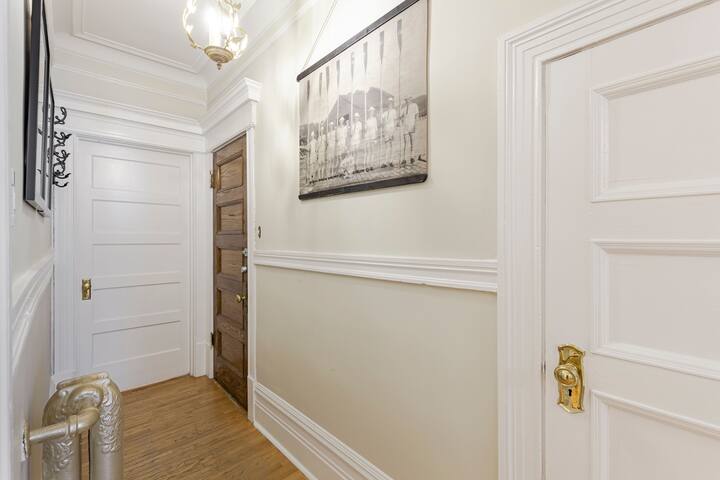 Victorian Secret :) gallery image 3