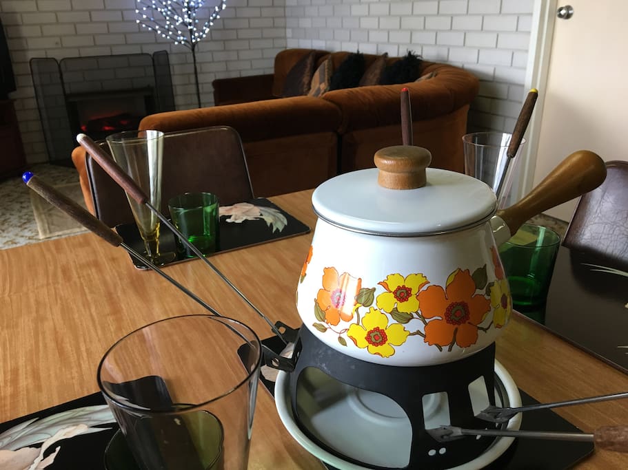 Enjoy at Fondue at Retro Vista