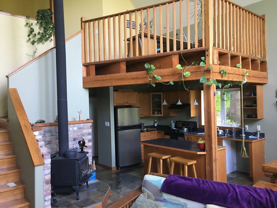 Post and beam kitchen and office above.