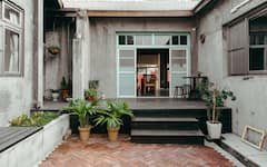 No.+10+Hall+-+Zuoying+Homestay+X+Kaohsiung+Homestay%2C+near+the+World+Games+Main+Hall%2FLotust+Pond%2FKaohsiung+High+Speed+Rail+Station+8+~+9+minutes+by+car%2F6+~+12+people