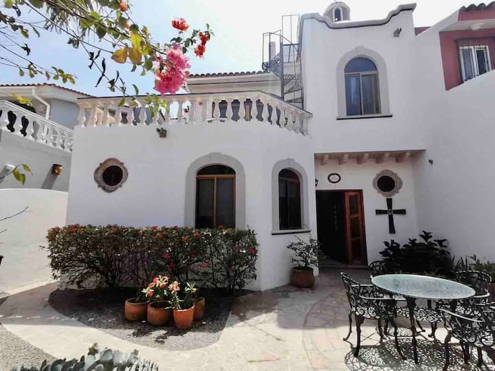 BUCERIAS BEACH HOUSE Houses for Rent in Bucerías, Nayarit, Mexico