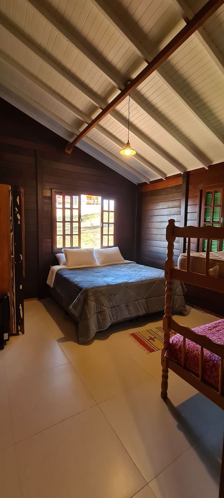 QUARTO 2 - CAMA DE CASAL + BELICHE