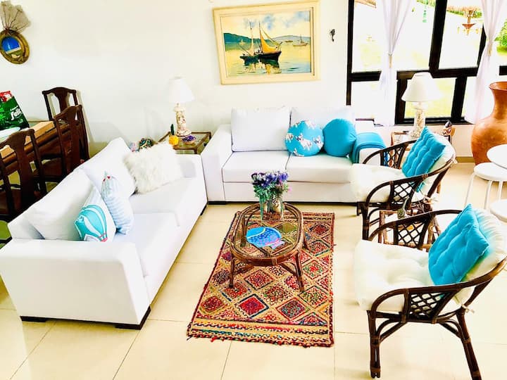 Bayfront 3-bedroom Duplex Apartment - Angra dos Reis