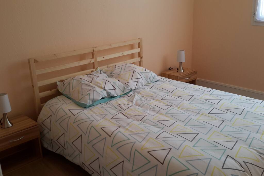 Chambre avec vrai lit 2 places