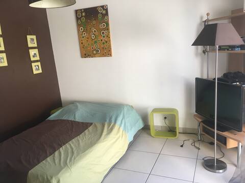 Chambre sdb privée Nantes près Carquefou Petit déj