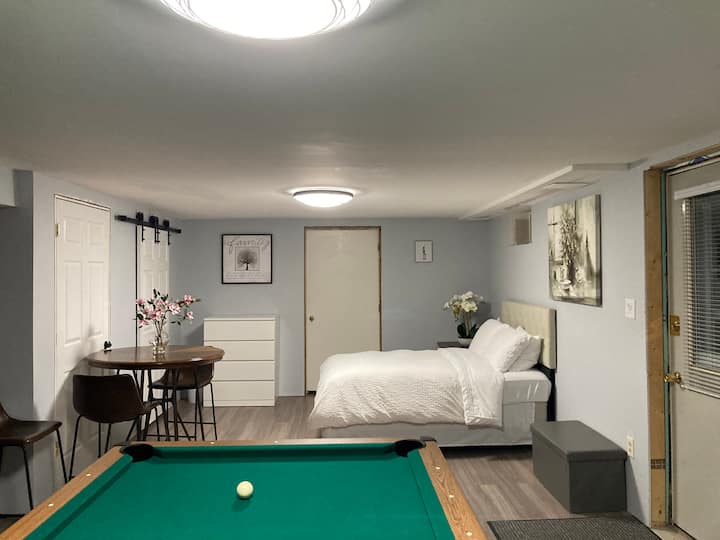 ห้องใต้ดิน