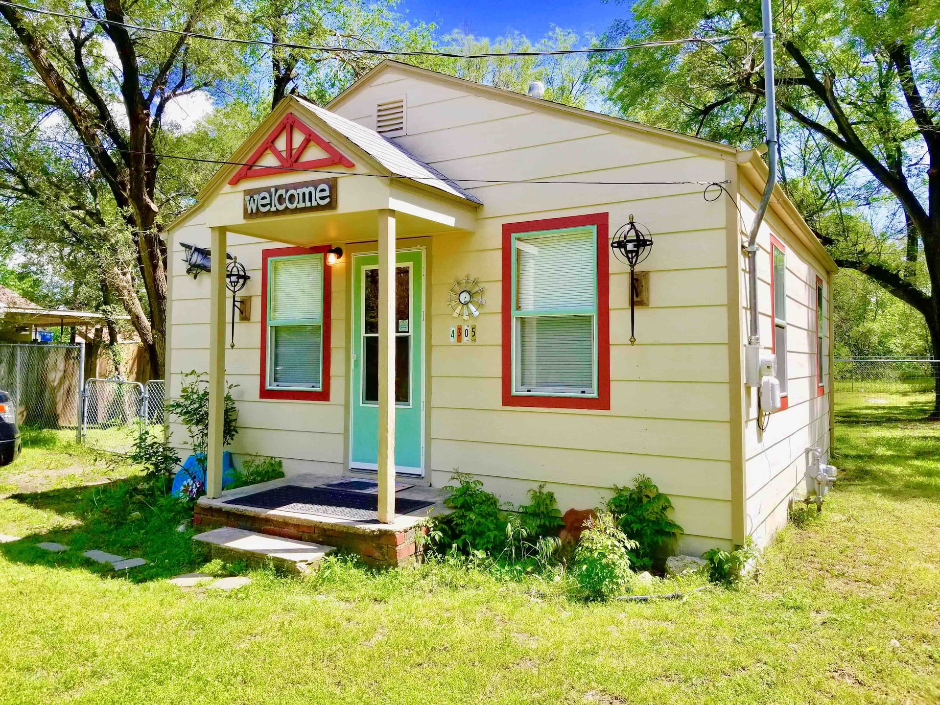 Entire Little House with Vintage Airplane Theme
