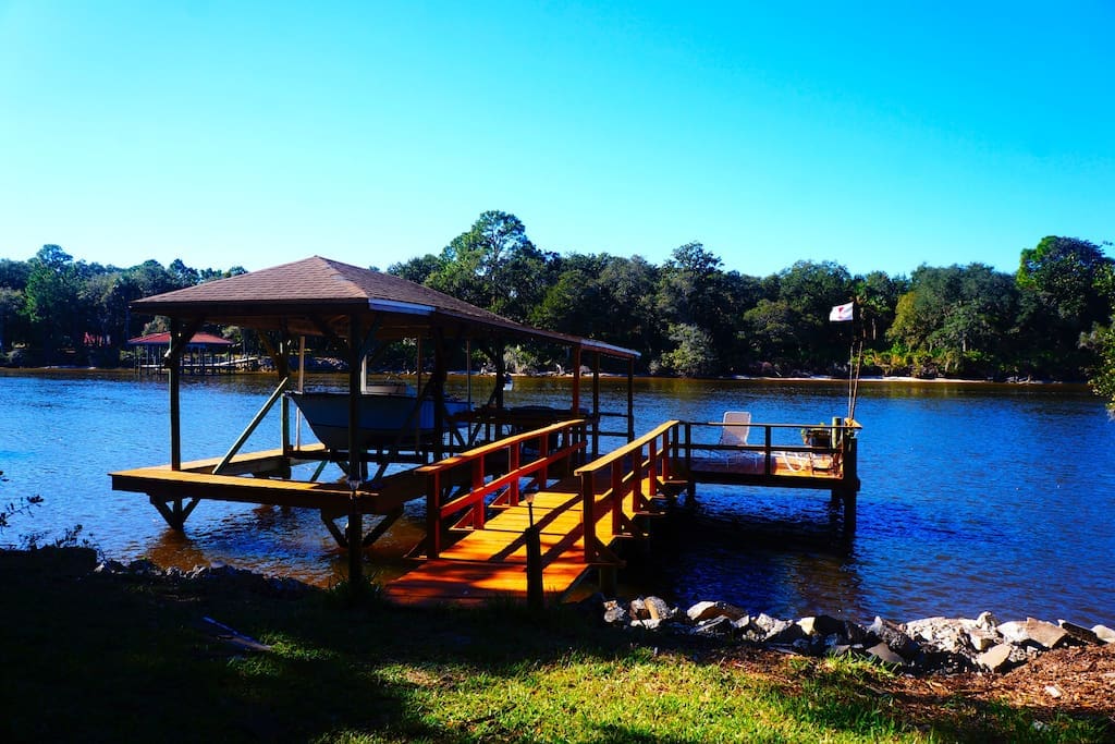 Dock House 2