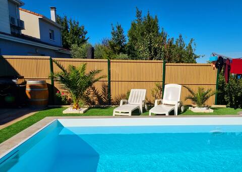 Pleasant townhouse with a pool