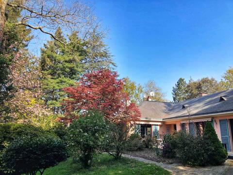 Family home on the edge of Le Gesvres and Nantes