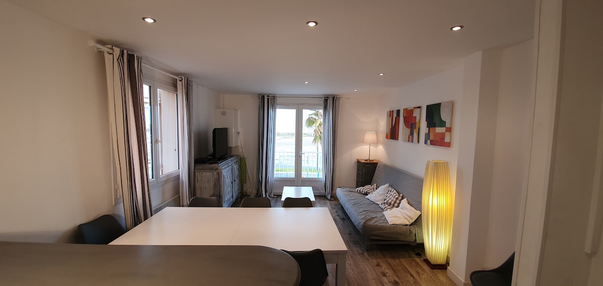 ห้องนั่งเล่น