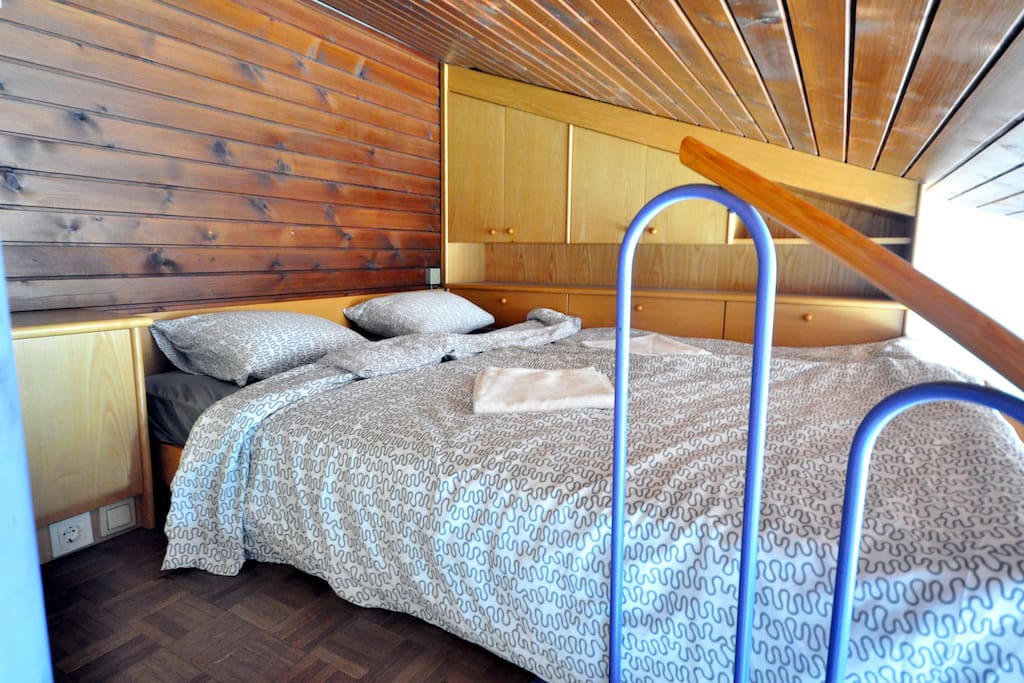 Double bed