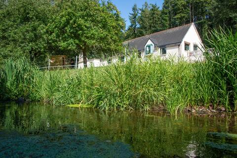 Gîte à la campagne en bord de rivière