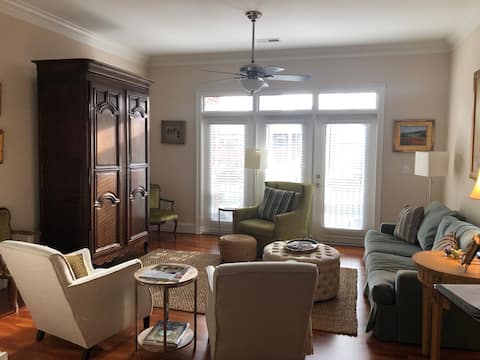 Gorgeous Myers Park Condo 1 Bed, 1 Bath