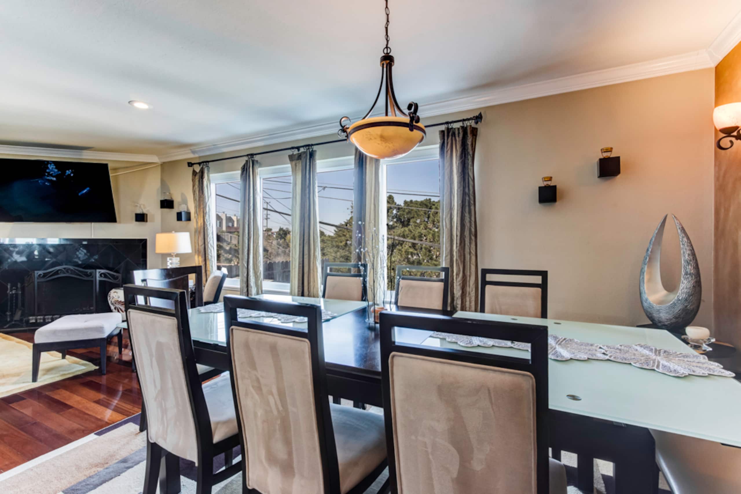 Home in Daly City · ★4.89 · 3 bedrooms · 3 beds · 2 baths - Image 14